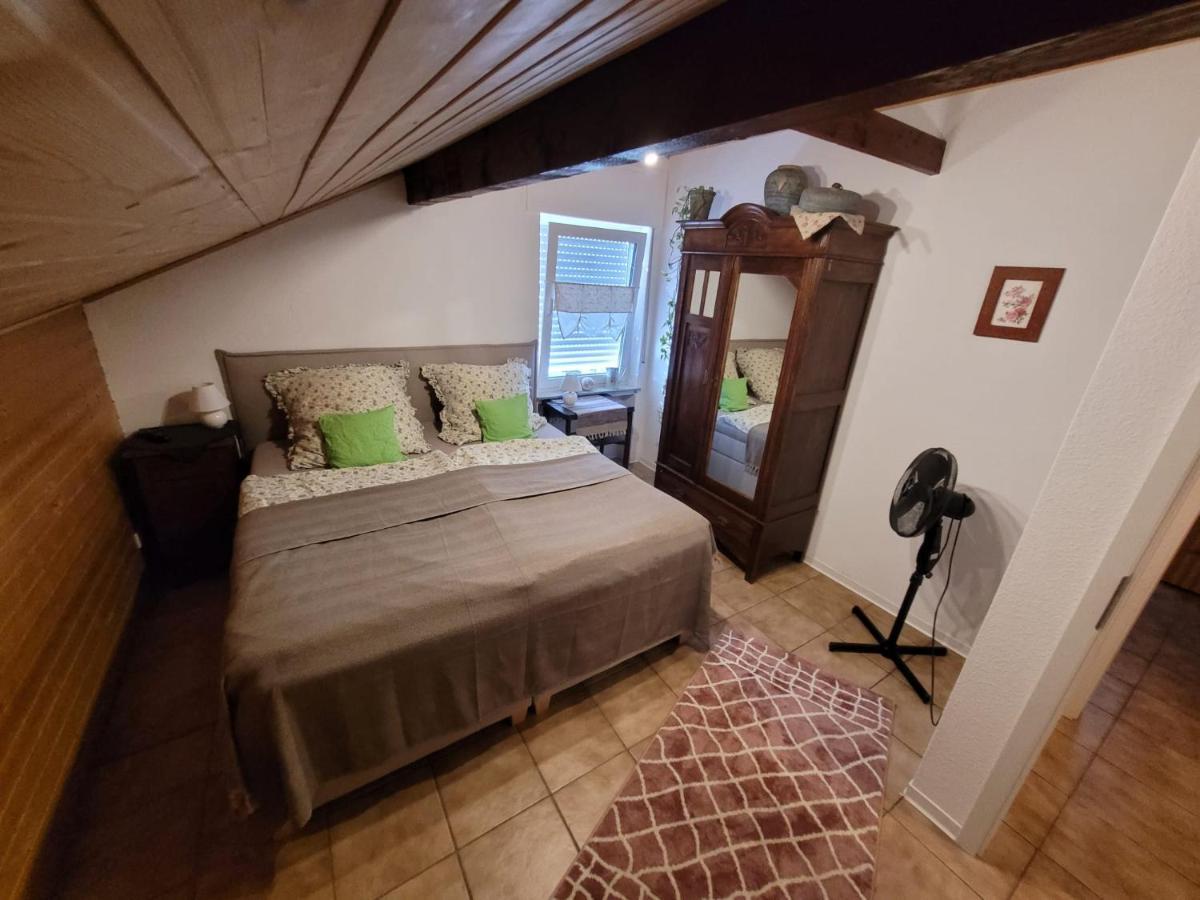 Ferienwohnung Trina Бендорф Екстер'єр фото